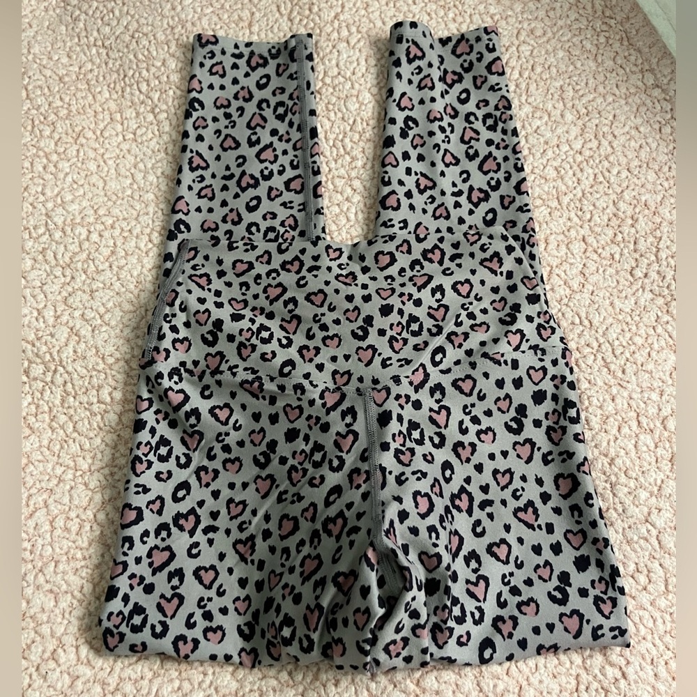 Evolution and Creation Gray and pink Leopard Print Leggings - Picture 8 of 8